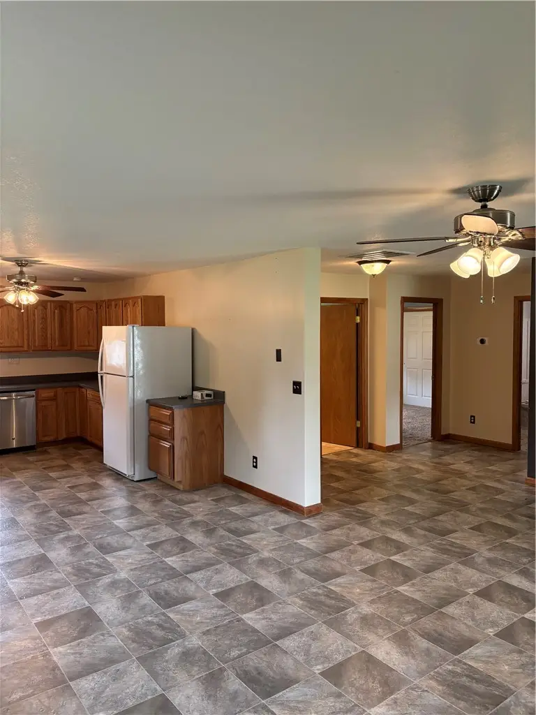 410 Hanover Street, Moweaqua, IL 62550 - #2