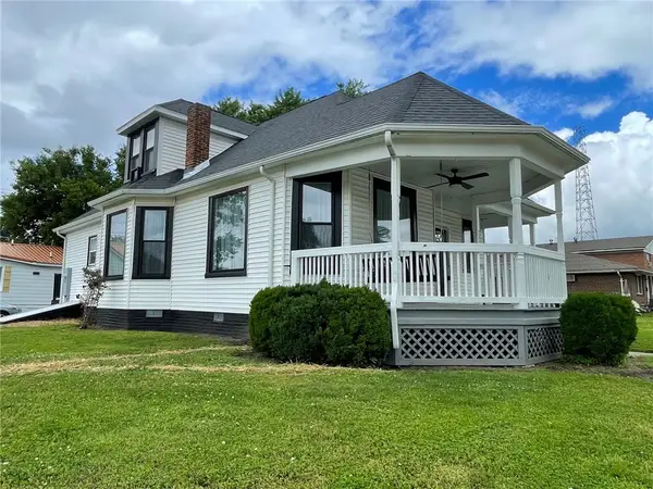 511 S 5th Street, Effingham, IL 62401