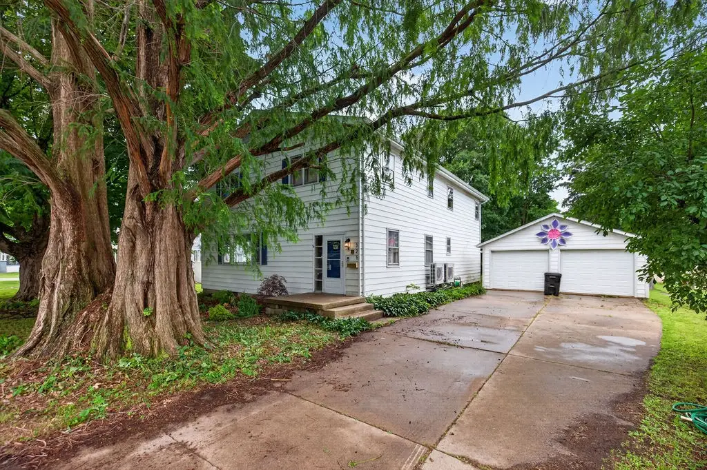 325 S Railroad Street, Lovington, IL 61937 - #1