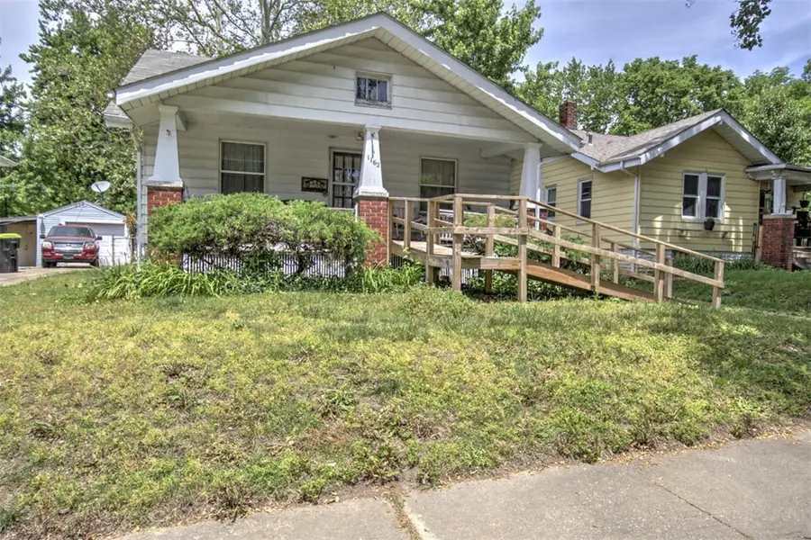 1162 W King Street, Decatur, IL 62522 - #2