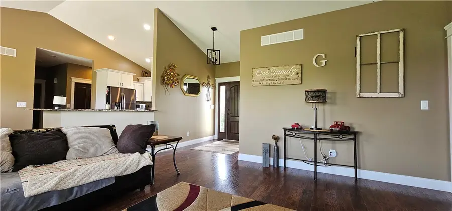 204 E State Street, Teutopolis, IL 62467 - #3