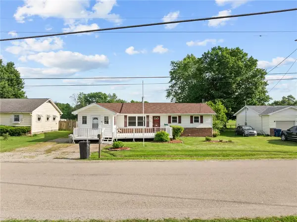 712 E Blackburn Street, Paris, IL 61944
