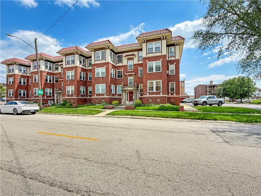 225 W William Street #5, Decatur, IL 62522 - #2