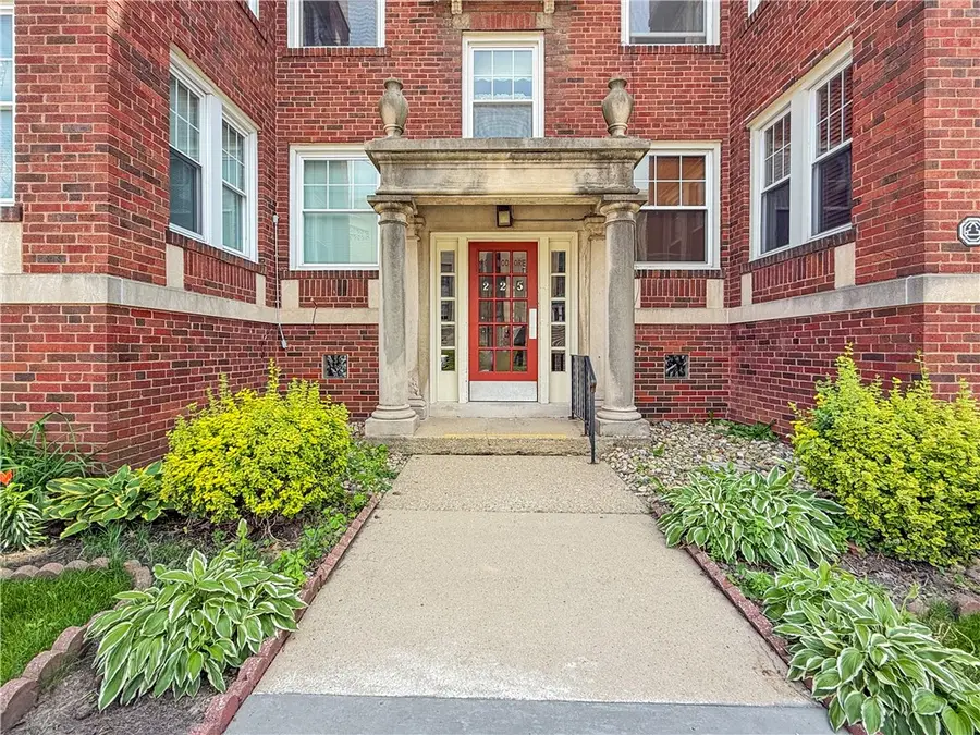 225 W William Street #5, Decatur, IL 62522 - #3