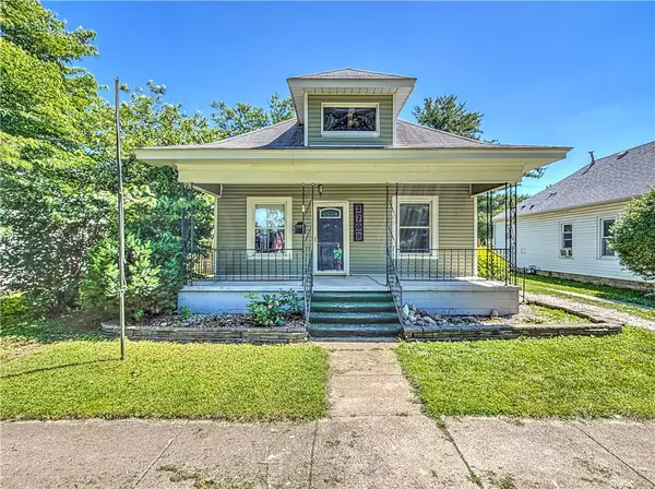 2709 Shelby Avenue, Mattoon, IL 61938