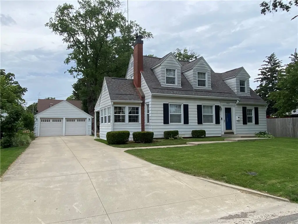 1020 11th Street, Charleston, IL 61920 - #1