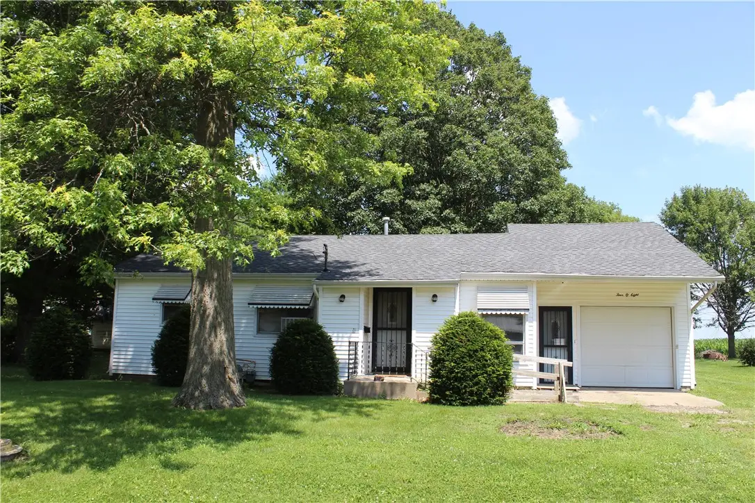 408 S Elm Street, Windsor, IL 61957 - #1
