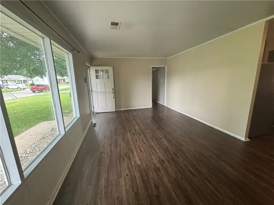 4 E Columbia Street, Danville, IL 61834 - #2