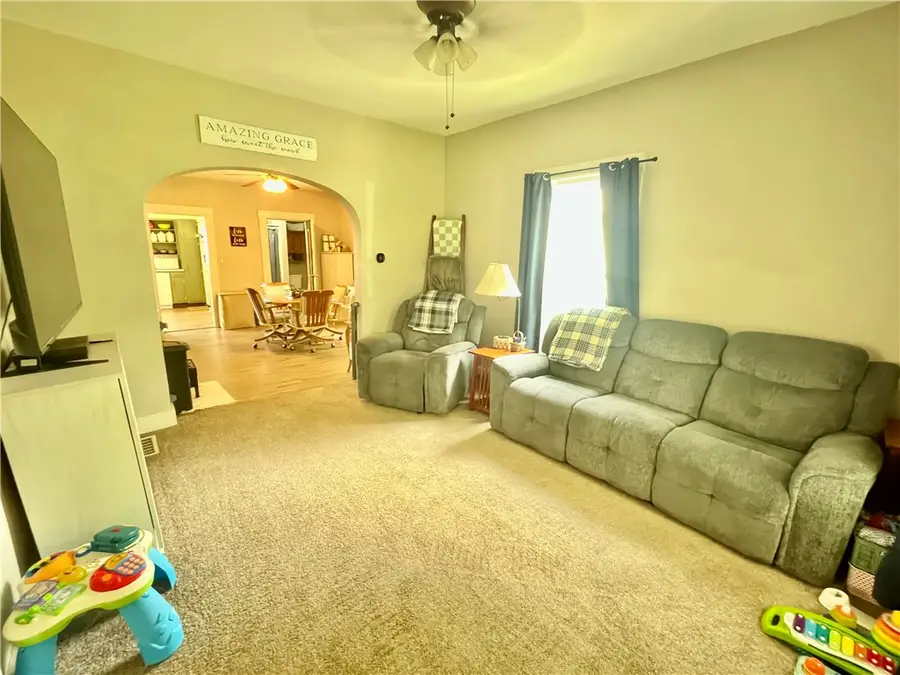 904 N 10 Street, Mattoon, IL 61938 - #2