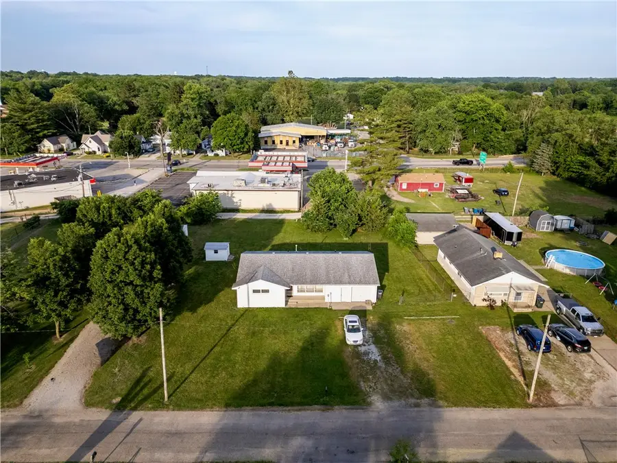 831 Texas Place, Danville, IL 61832 - #3