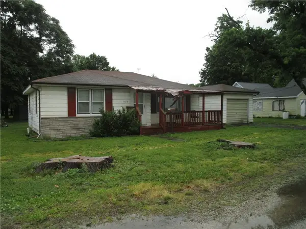 108 E Lake Street, Pana, IL 62557