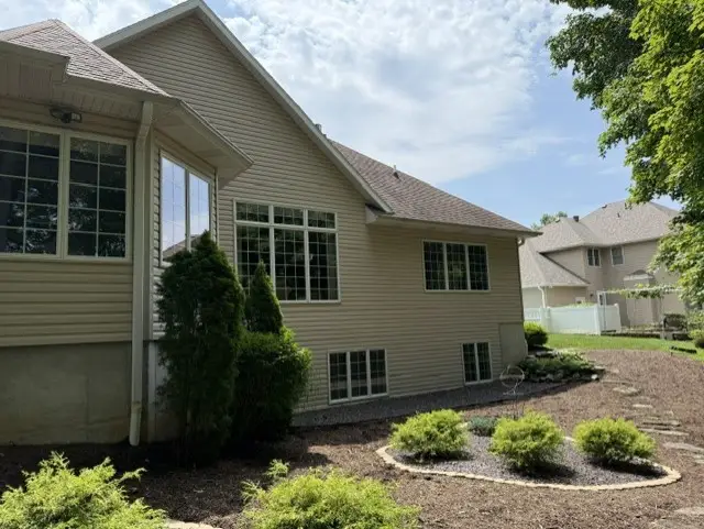 17277 N Deer Creek Drive, Effingham, IL 62401 - #3