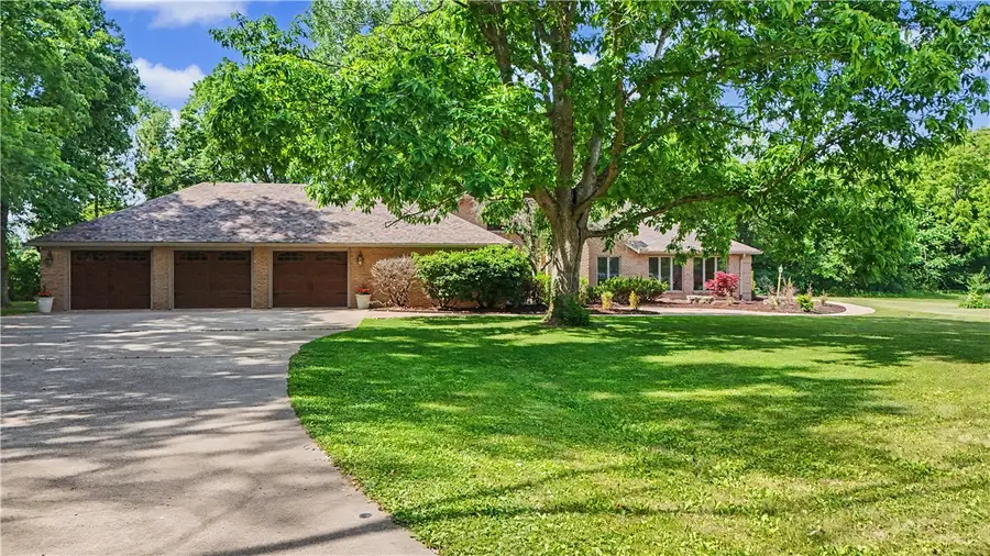 2840 Batestown Road, Oakwood, IL 61858 - #3