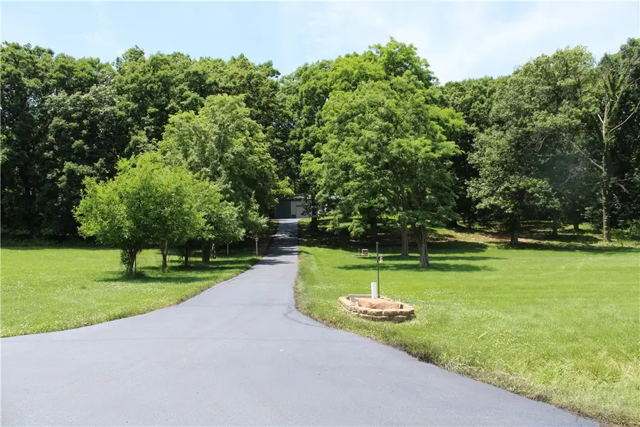 1419 County Highway 30, Shelbyville, IL 62565 - #2