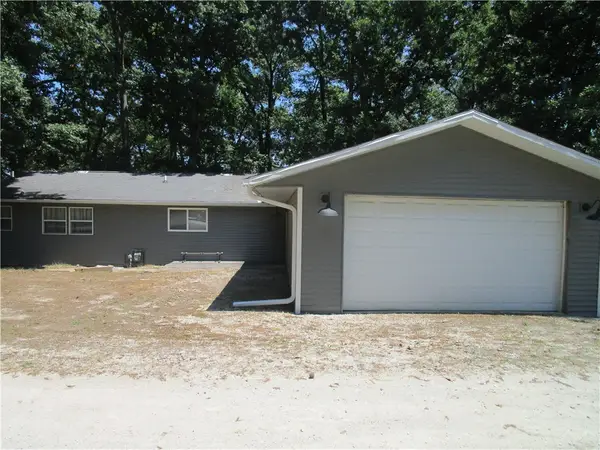 19 Oliver Drive, Pana, IL 62557