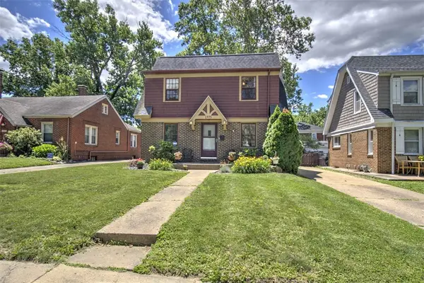 1975 W Forest Avenue, Decatur, IL 62522