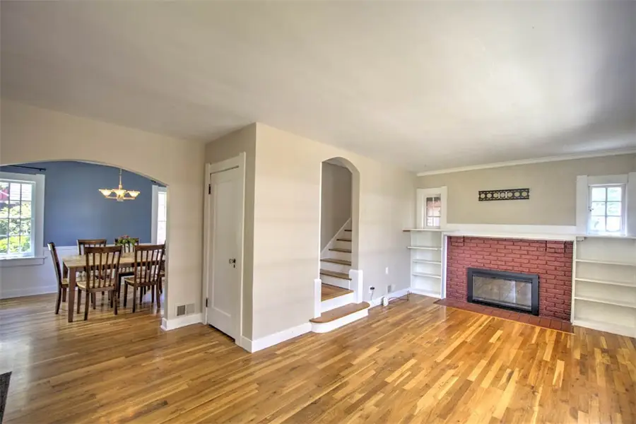1975 W Forest Avenue, Decatur, IL 62522 - #3