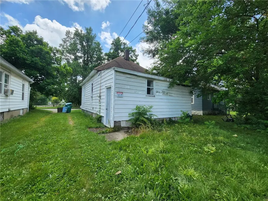 522 E Johnson Avenue, Decatur, IL 62526 - #3
