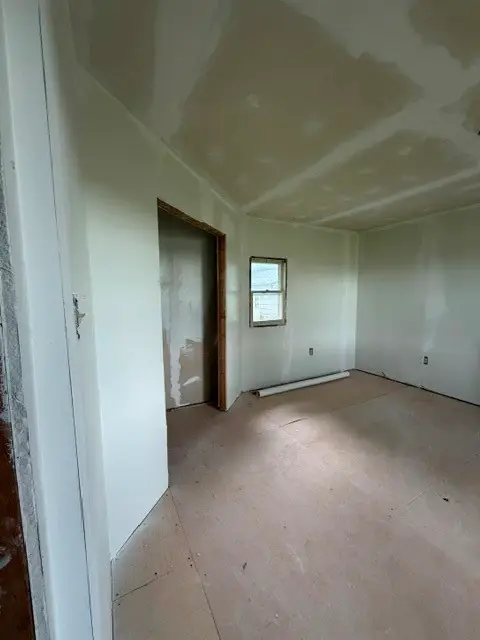 168 N Glendale Avenue, Decatur, IL 62521 - #3