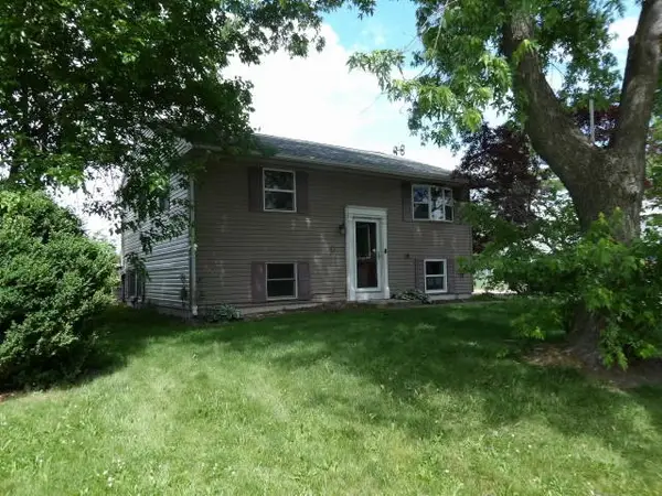 48 Poplar Drive, Tuscola, IL 61953