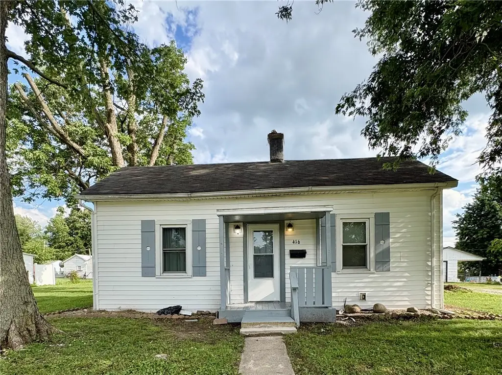 416 Clay Street, Paris, IL 61944 - #1