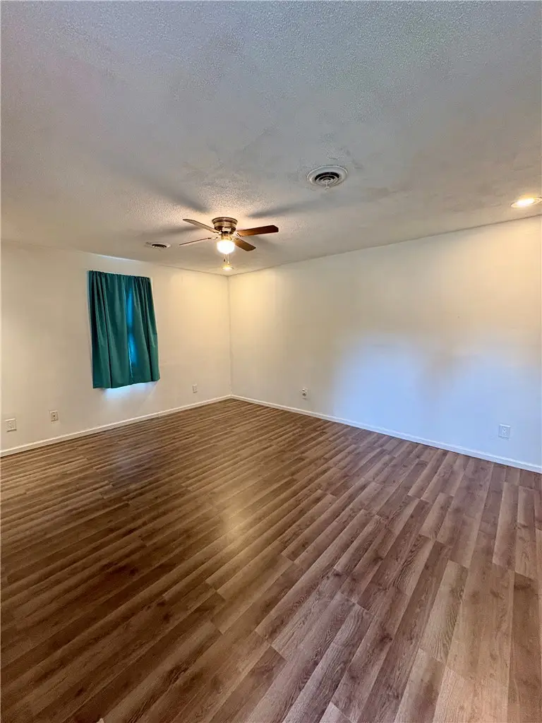 416 Clay Street, Paris, IL 61944 - #3