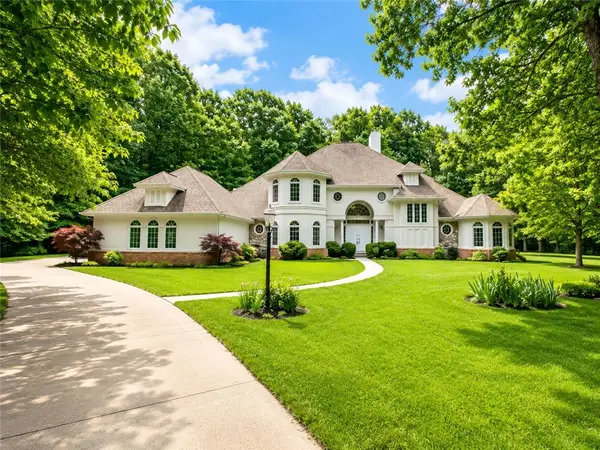 59 Kickapoo Valley Drive, Charleston, IL 61920