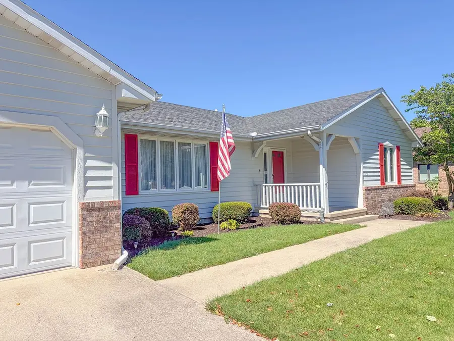 3132 Golf Circle, Danville, IL 61832 - #2