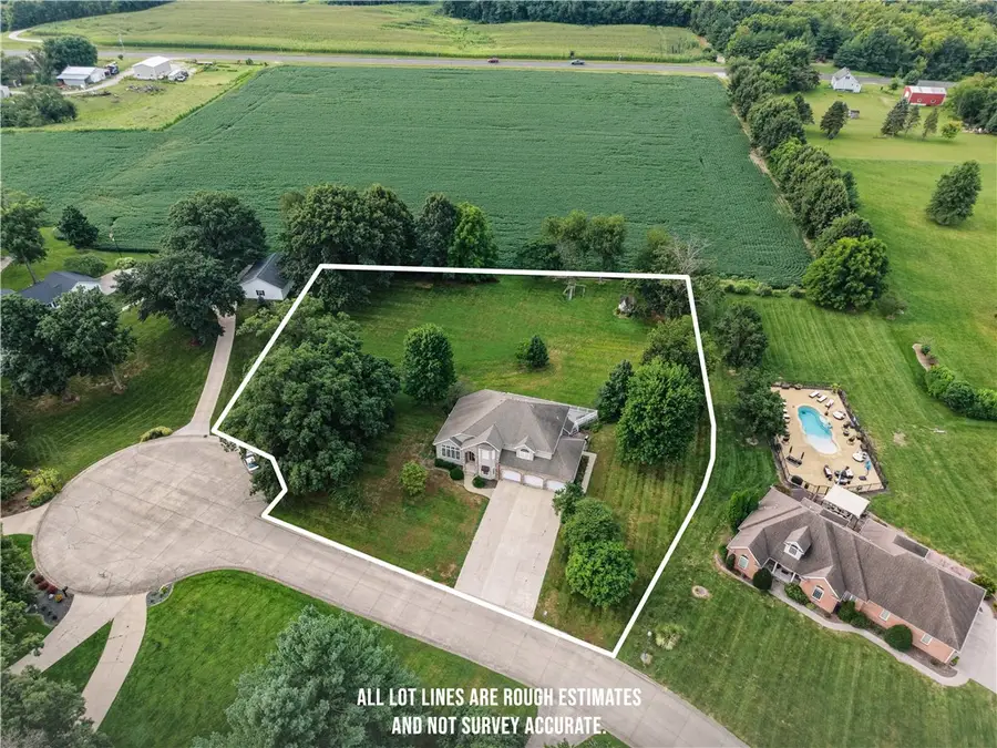 11287 E Lincolnshire Lane, Effingham, IL 62401 - #3