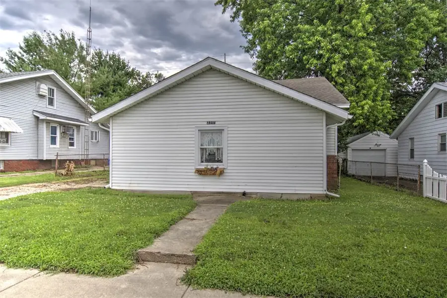 2317 E Eldorado Street, Decatur, IL 62521 - #2