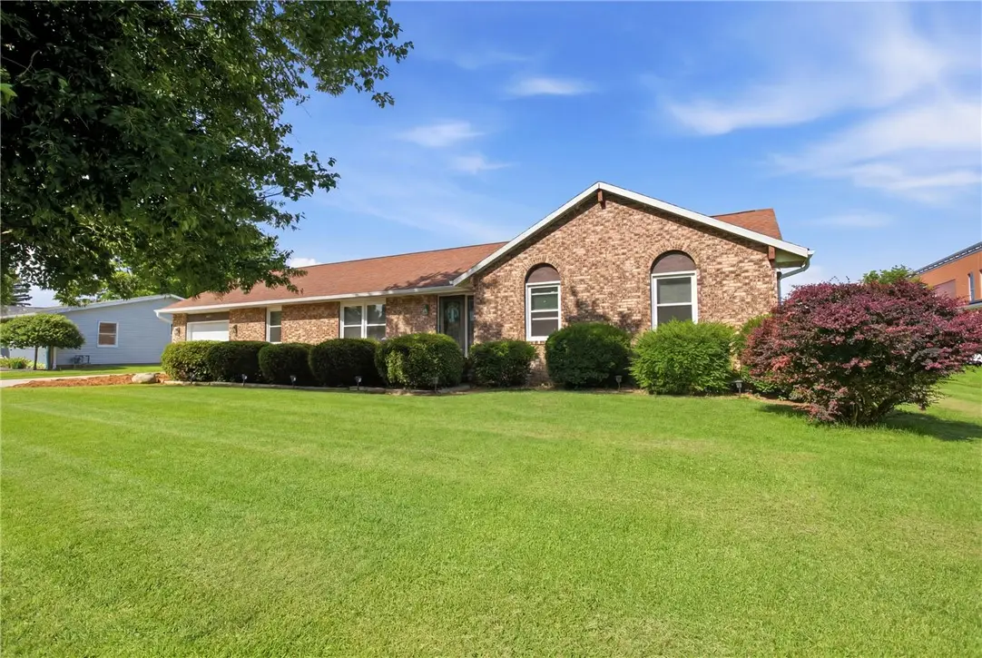 1015 Henrietta Street, Effingham, IL 62401 - #1