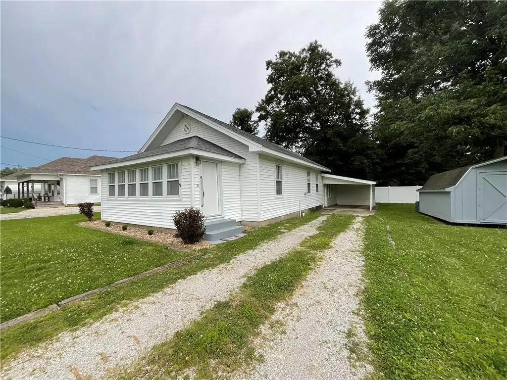 2400 N Raney Street, Effingham, IL 62401 - #1