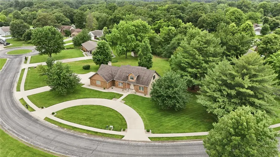 1026 Northwood Drive, Effingham, IL 62401 - #3