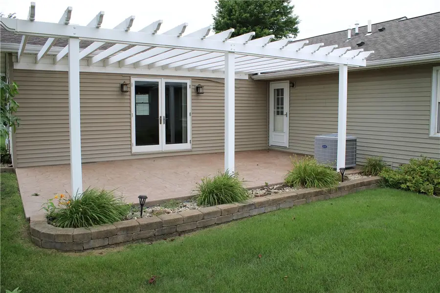 1310 W South 11th Street, Shelbyville, IL 62565 - #3