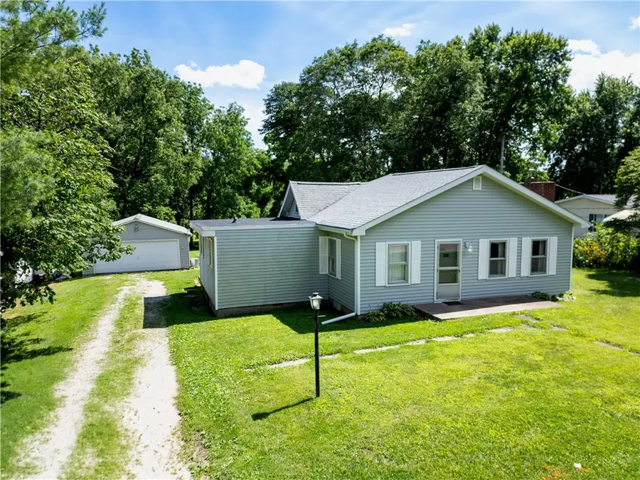 1306 E 12th Street, Georgetown, IL 61846 - #3