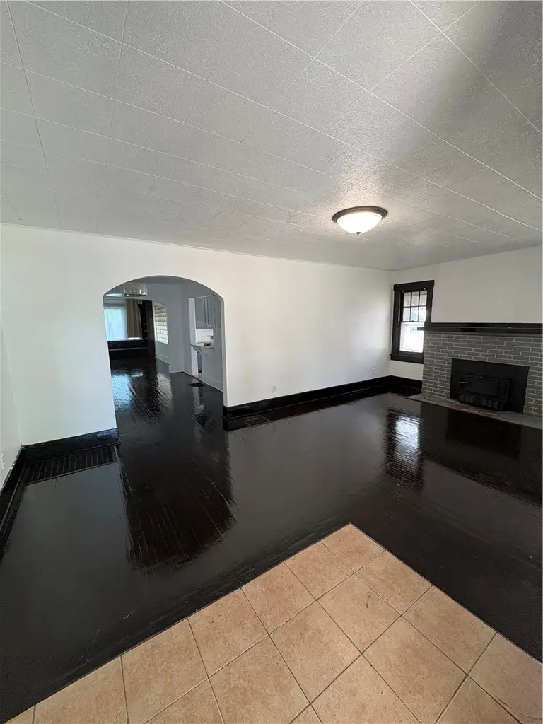 1095 Clay Street, Decatur, IL 62521 - #2