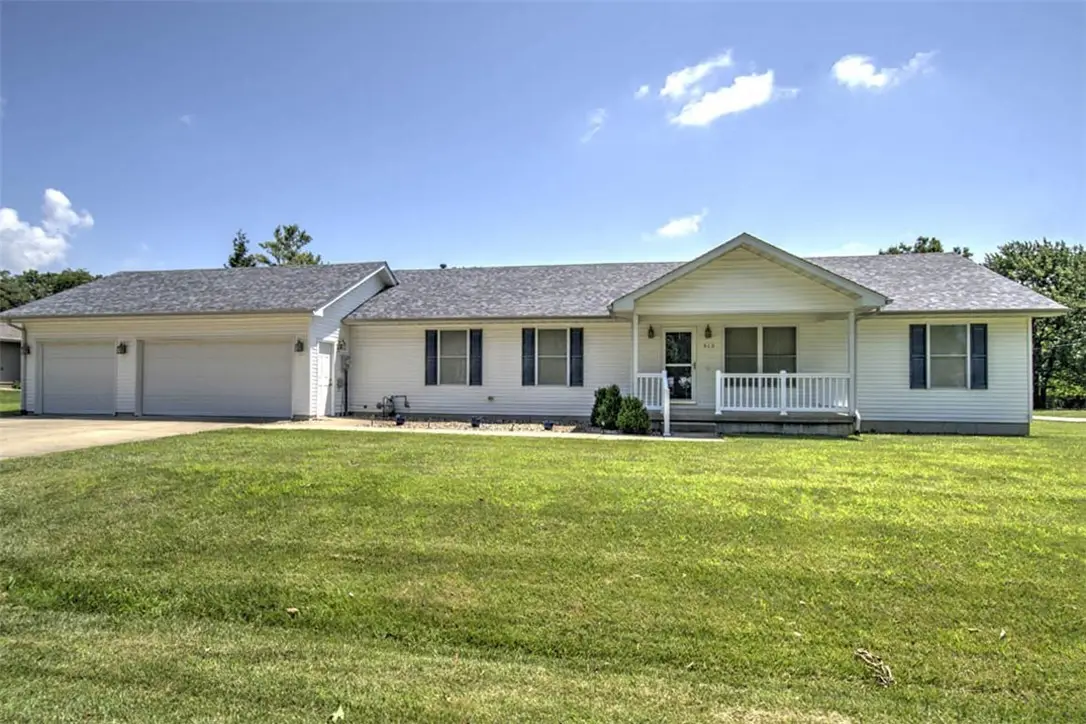 510 N Lakeshore Drive, Decatur, IL 62521 - #1