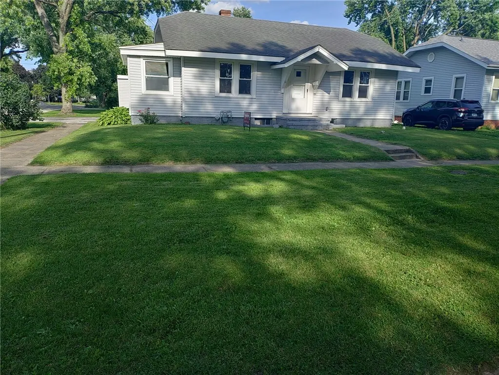 1200 15 Street, Mattoon, IL 61938 - #1