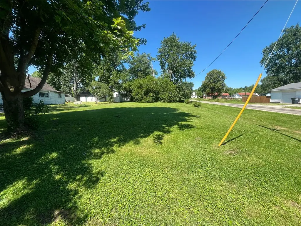 899 E Cherry Street, Marshall, IL 62441 - #1
