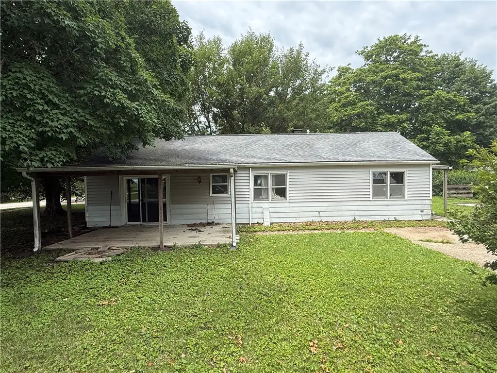 511 9th Street, Illiopolis, IL 62539 - #1