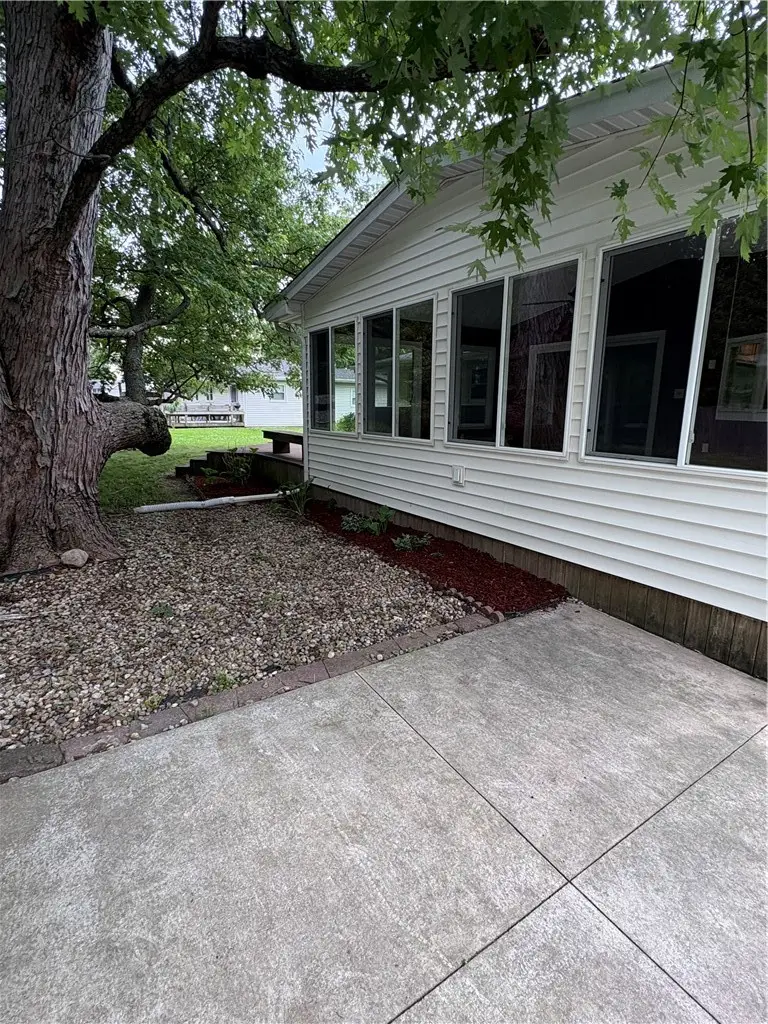 600 Lawrence Drive, Mount Zion, IL 62549 - #3