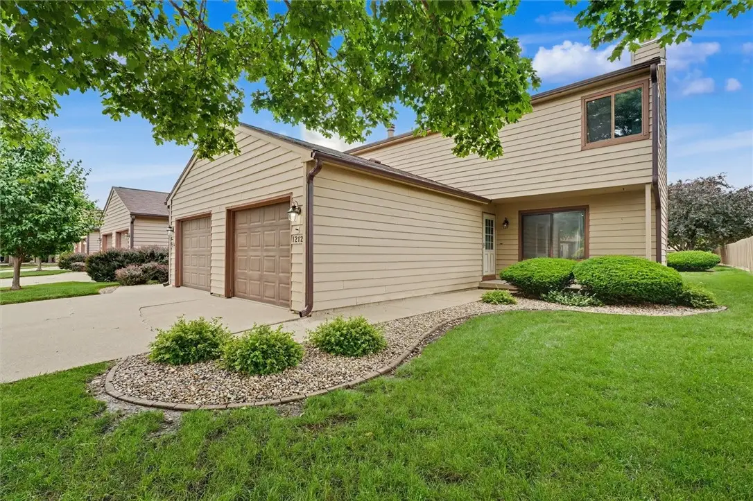 1212 Lancaster Drive, Champaign, IL 61821 - #1