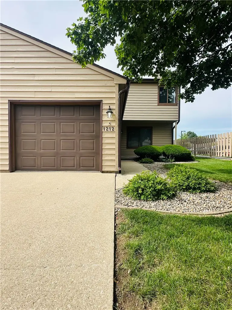 1212 Lancaster Drive, Champaign, IL 61821 - #3