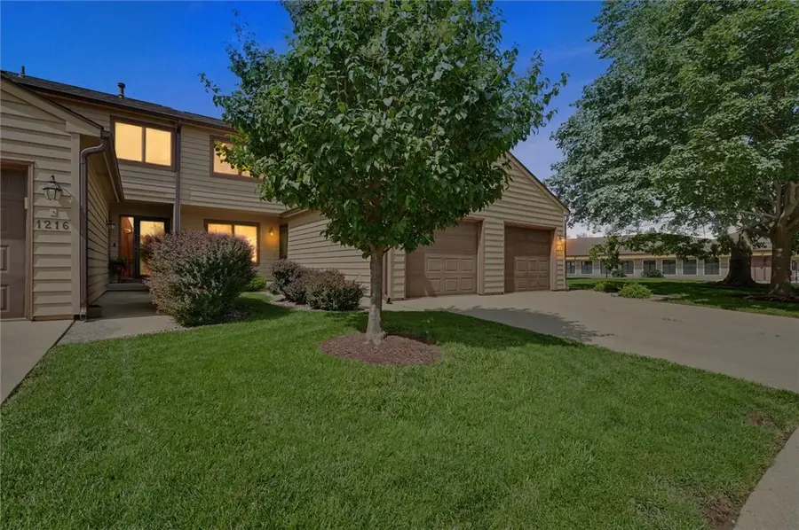 1214 Lancaster Drive, Champaign, IL 61821 - #3