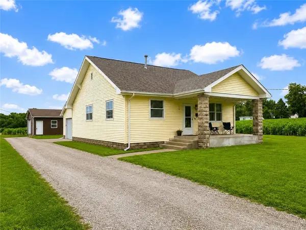 703 5th Street, Charleston, IL 61920