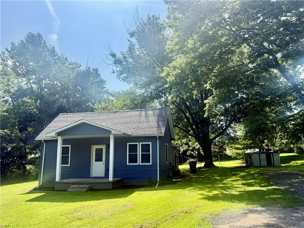 520 Bell Street, Mount Zion, IL 62549 - #1