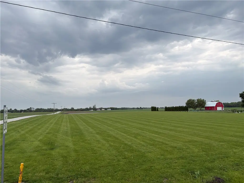 W Elm Street, Argenta, IL 62501 - #1