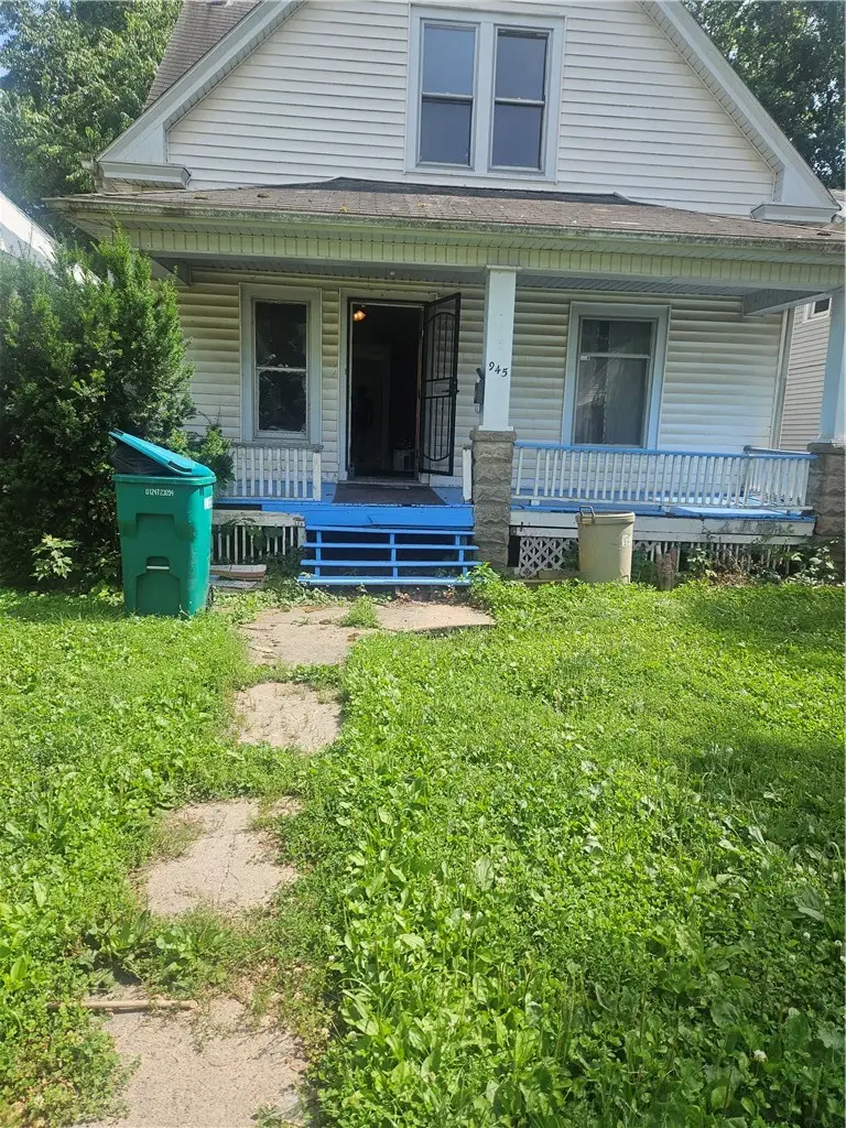 945 W Packard Street, Decatur, IL 62522 - #1