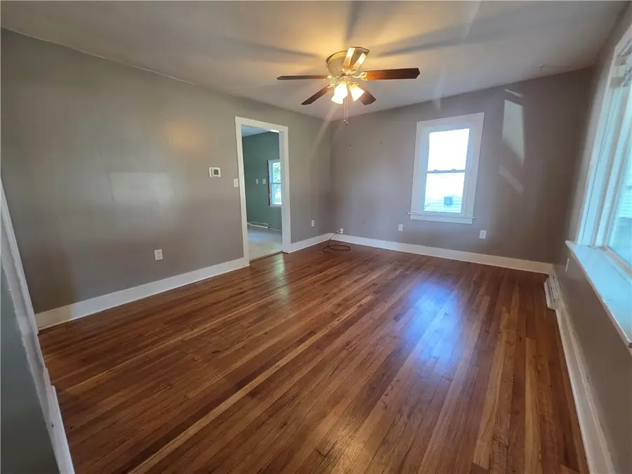 906 W Franklin Avenue, Effingham, IL 62401 - #2