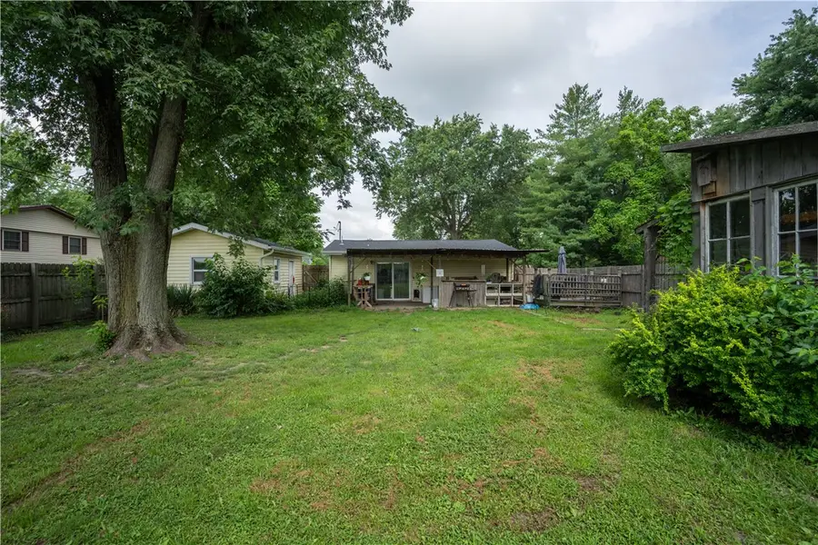 1046 Locust Avenue, Neoga, IL 62447 - #3